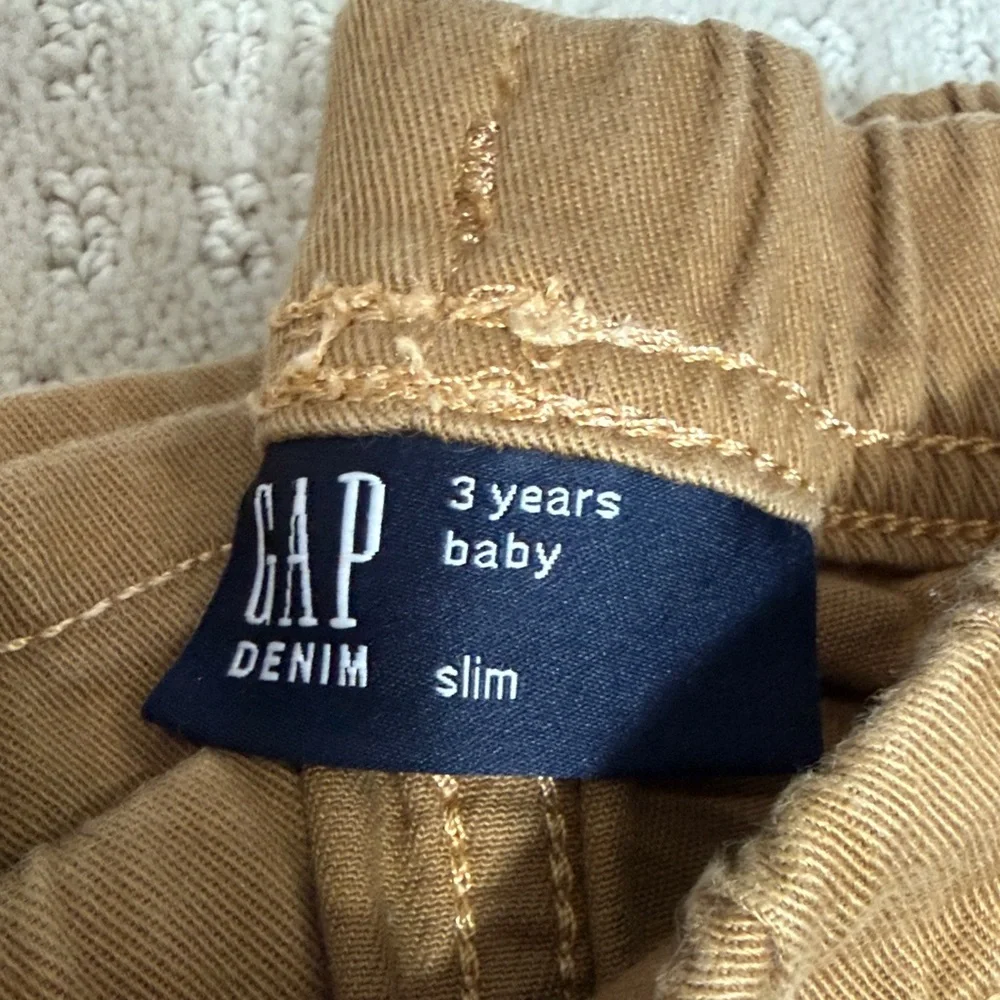GAP Kids Pull-On Pants in Brown and Light Gray